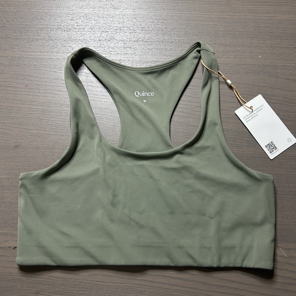 Quince Sports Bra Women Medium Ultra-Soft Performance Racerback Green NWT